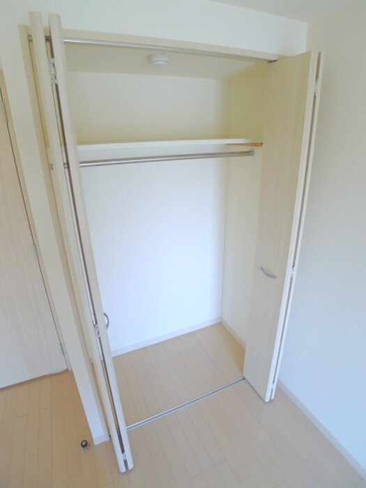 物件内観写真10　(収納)