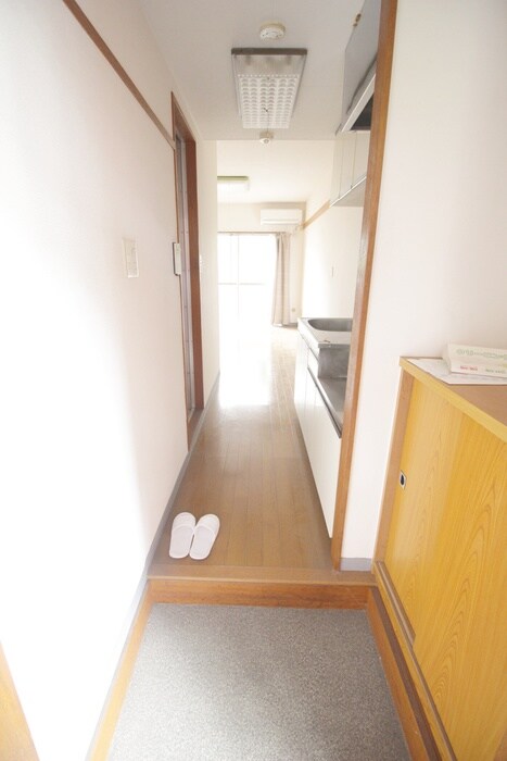 物件内観写真15　(玄関)