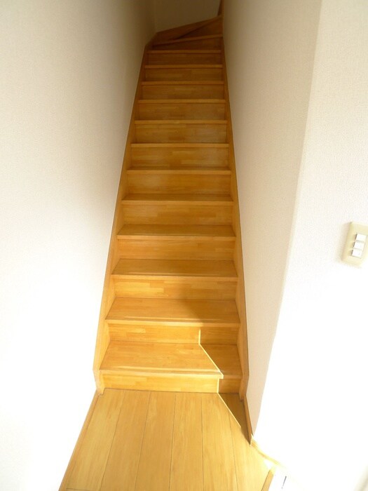 物件内観写真18　(玄関)