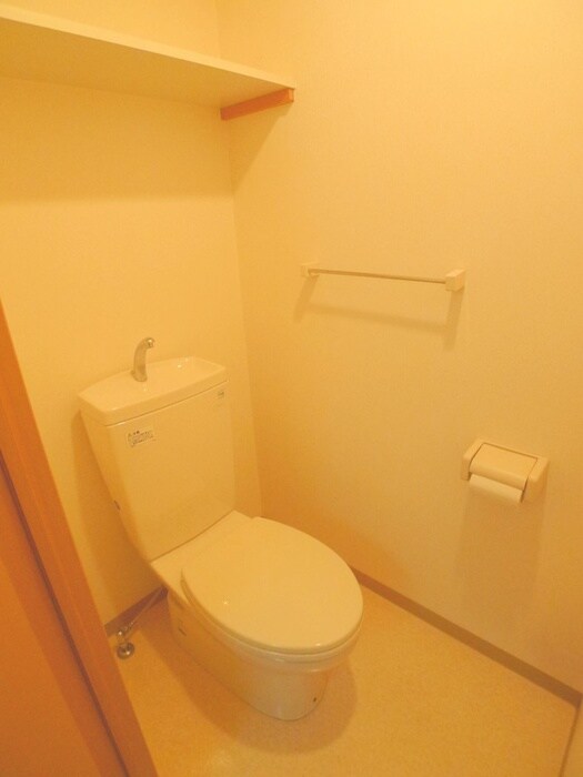 物件内観写真11　(トイレ)