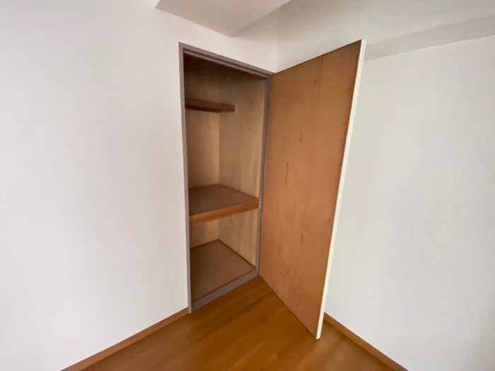 物件内観写真9　(収納)