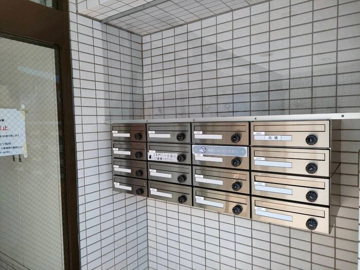 物件外観写真4　(建物設備)