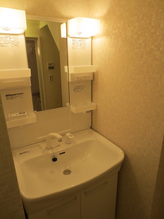 物件内観写真11　(洗面)