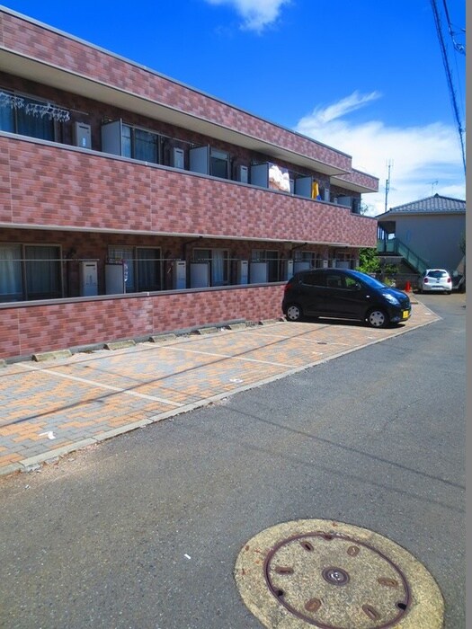 物件外観写真6　(駐車場)