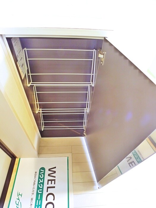 物件内観写真15　(靴箱)