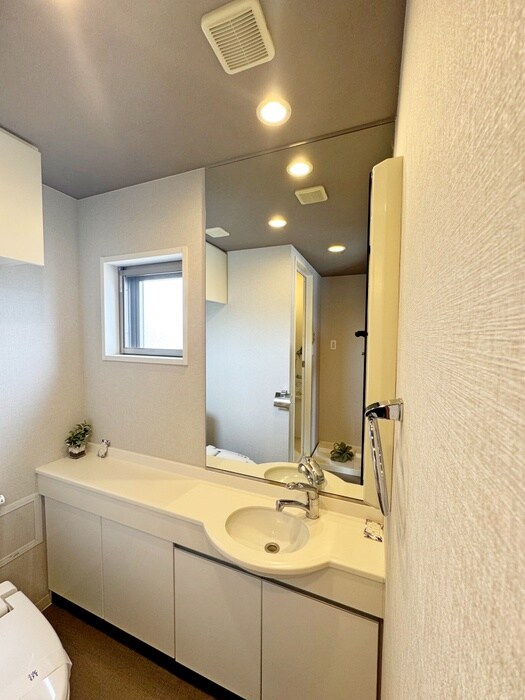 物件内観写真16　(洗面)