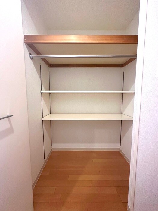 物件内観写真17　(収納)