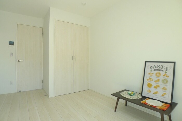 物件内観写真11　(居室)