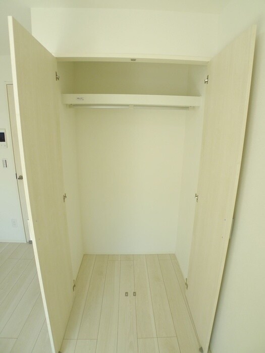 物件内観写真12　(収納)