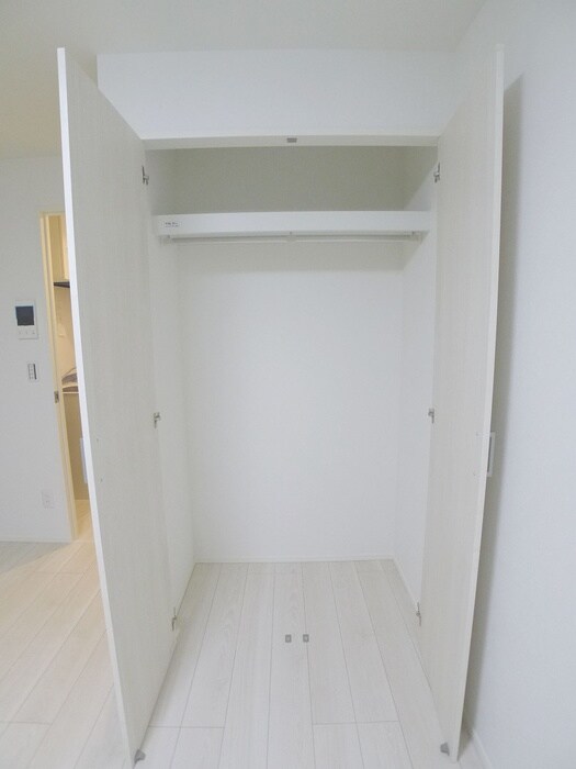 物件内観写真15　(収納)
