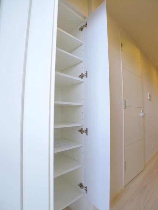 物件内観写真16　(靴箱)