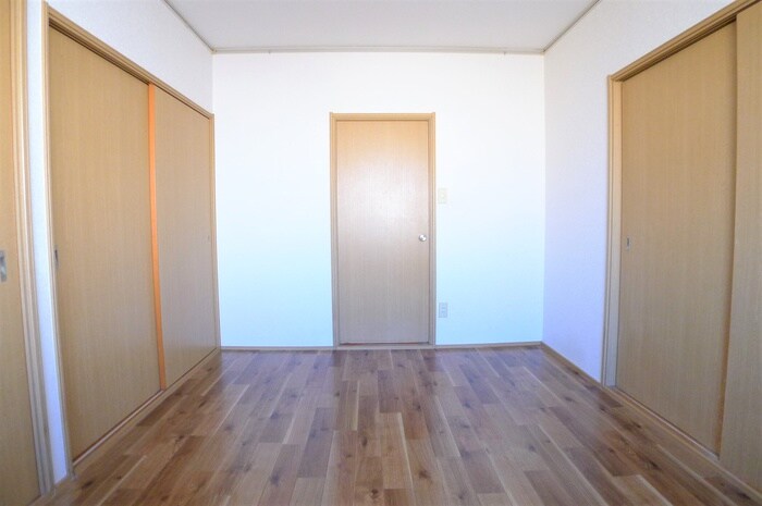 物件内観写真8　(居室)