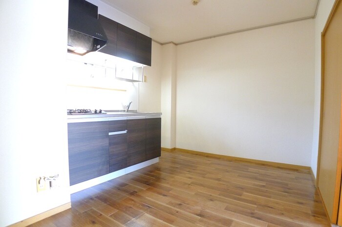 物件内観写真10　(居室)