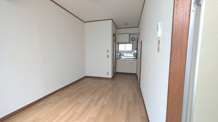 物件内観写真9　(居室)