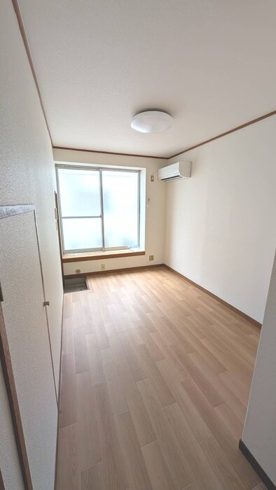 物件内観写真11　(居室)