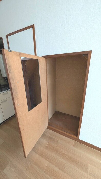 物件内観写真18　(収納)