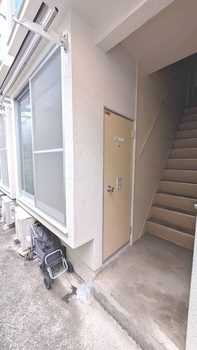 物件内観写真21　(玄関)