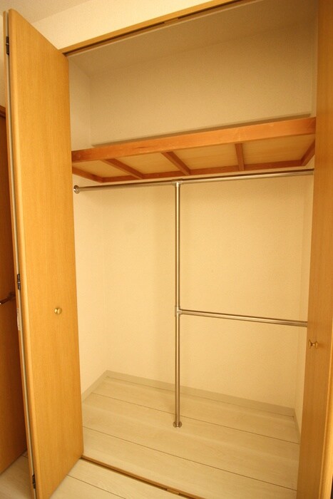 物件内観写真12　(収納)