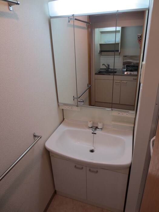 物件内観写真12　(洗面)