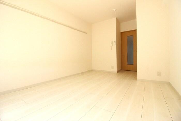 物件内観写真18　(居室)