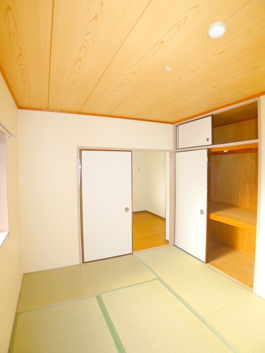 物件内観写真9　(居室)