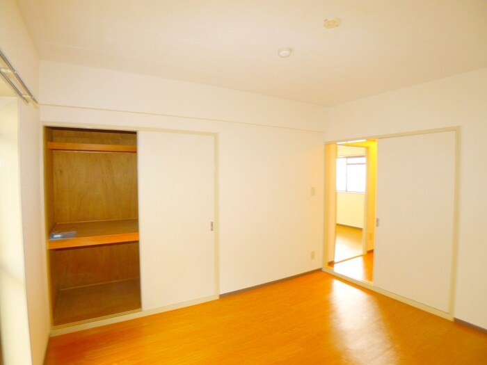 物件内観写真15　(収納)