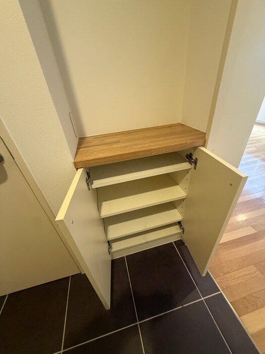 物件内観写真14　(靴箱)