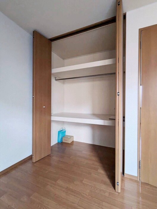 物件内観写真10　(収納)