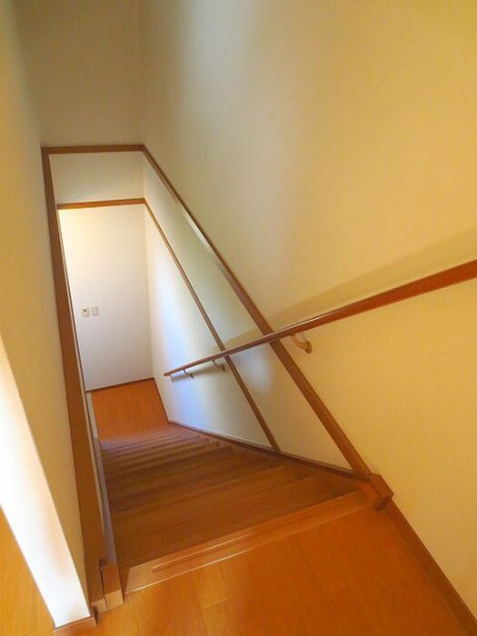 物件内観写真17　(廊下)