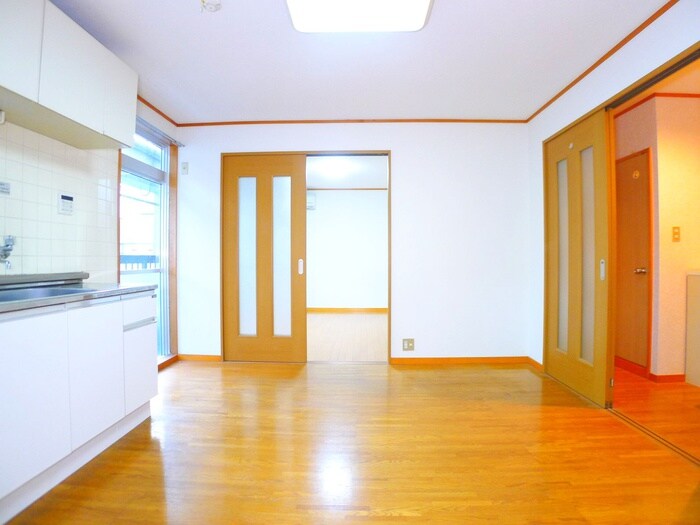 物件内観写真9　(居室)