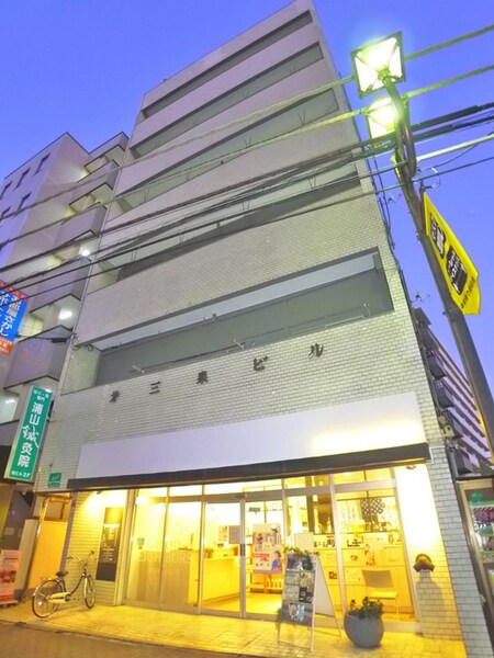 第３泉ビル外観写真