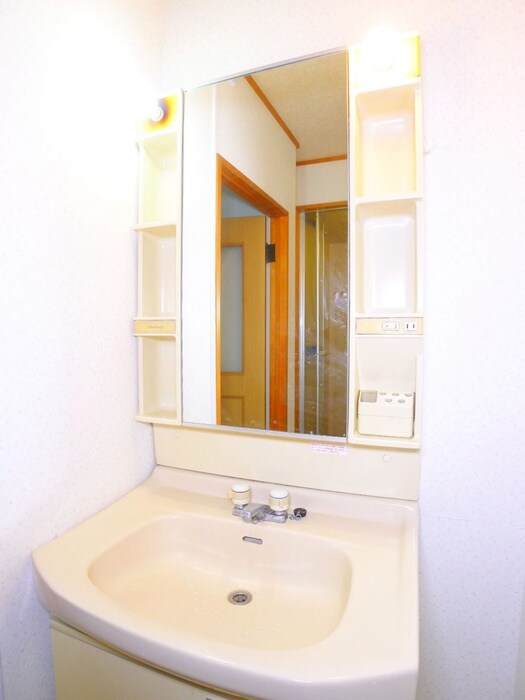 物件内観写真12　(洗面)