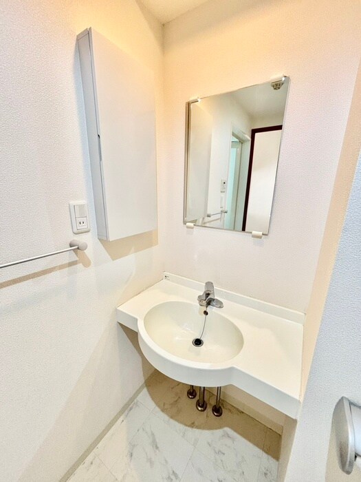 物件内観写真11　(洗面)