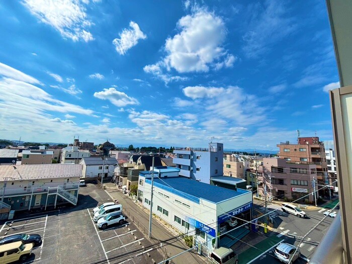 物件内観写真14　(室内からの展望)