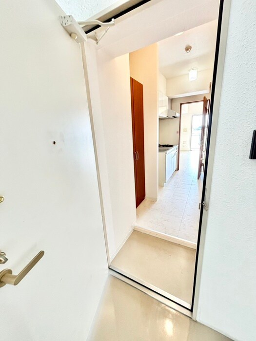 物件内観写真15　(玄関)