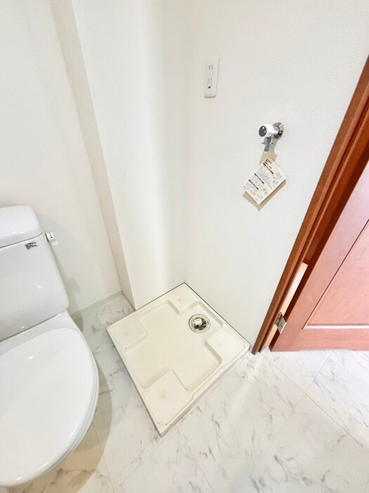 物件内観写真20　(洗濯機置場)