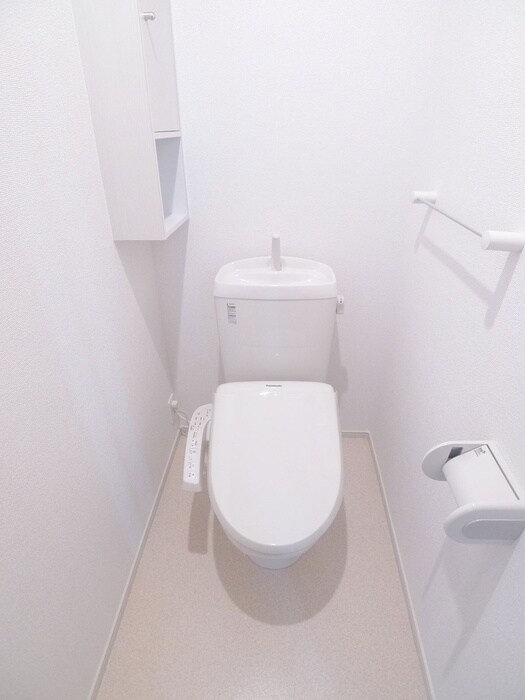 物件内観写真16　(トイレ)