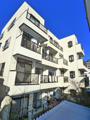 ロイヤルコ―ポ外観写真