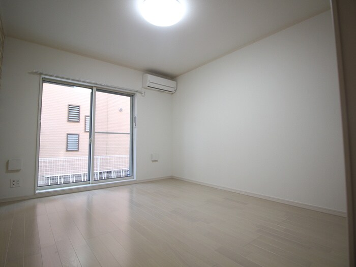 物件内観写真21　(居室)