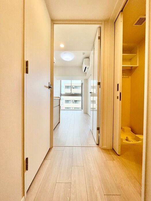 物件内観写真17　(廊下)