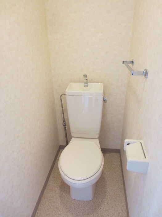 物件内観写真9　(トイレ)