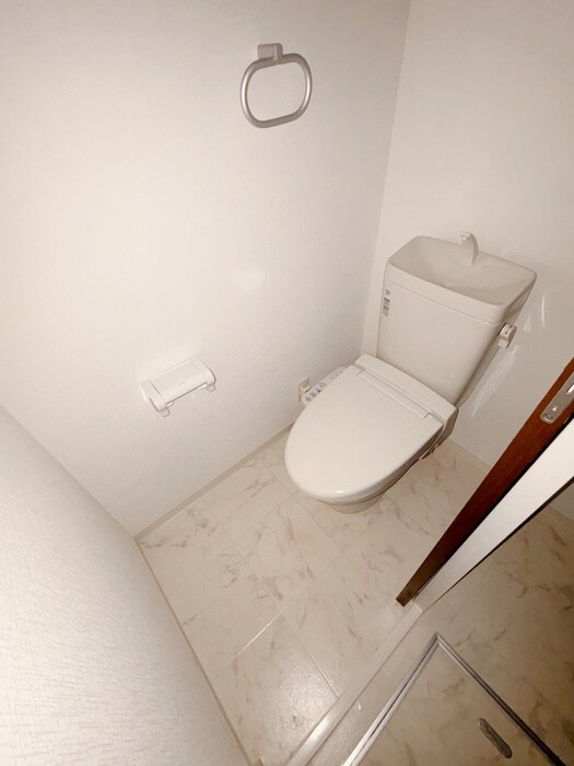 物件内観写真12　(トイレ)