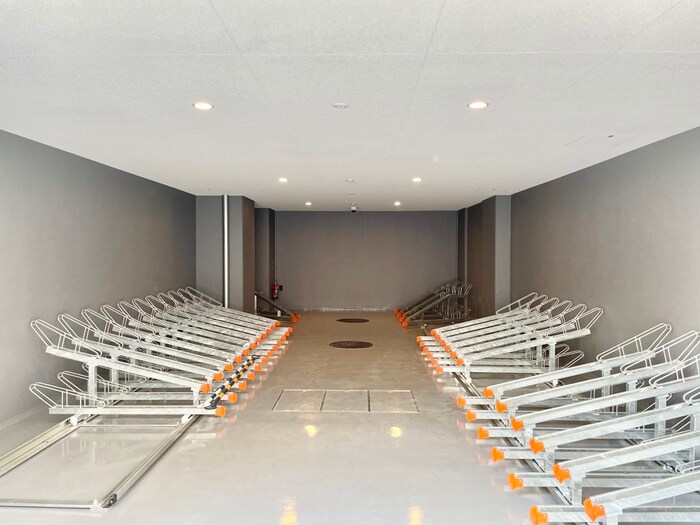 物件外観写真6　(駐輪場)