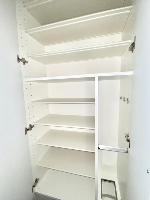 物件内観写真18　(靴箱)