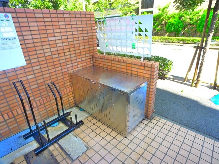 物件外観写真6　(建物設備)