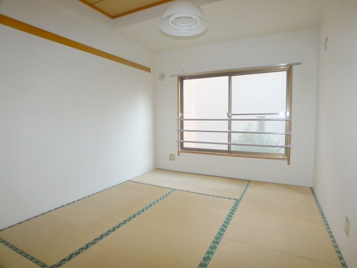 物件内観写真11　(居室)