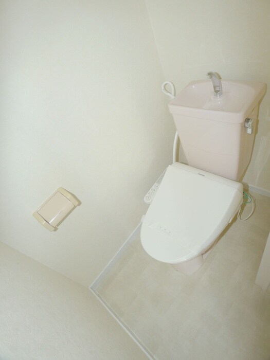 物件内観写真15　(トイレ)