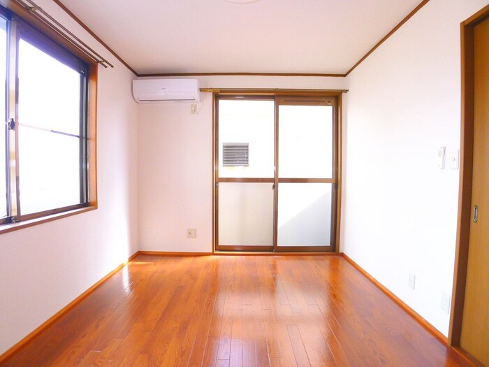 ハイツＴＯＷＡの居室