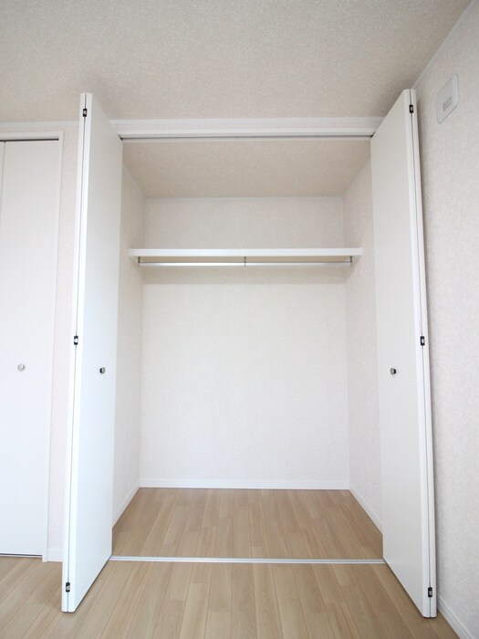 物件内観写真12　(収納)