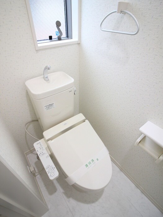 物件内観写真15　(トイレ)